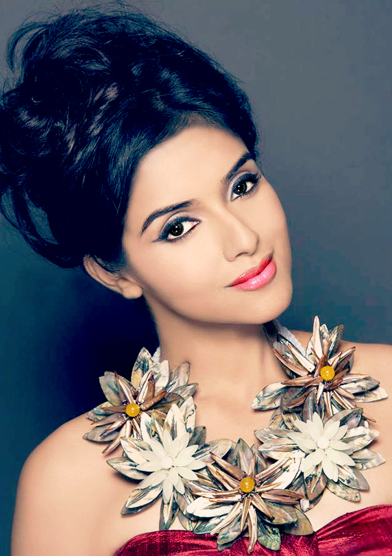 Asin wearing an elaborate necklace and an updo hairstyle - (10) - Asin photoshoot latest Hot Pics