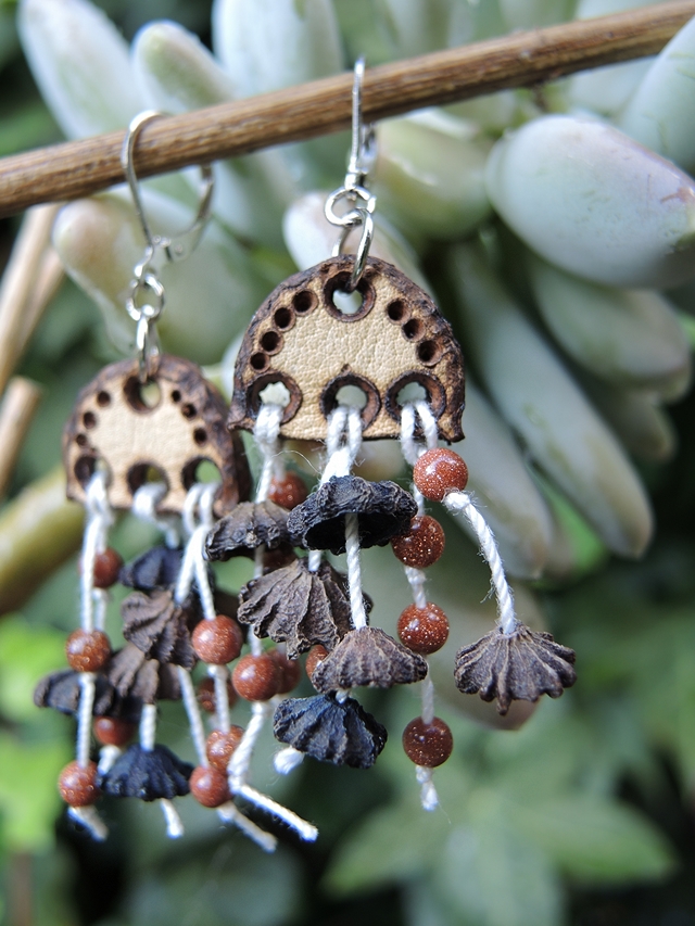 DIY boho oorbellen met lederen ornament/boho earrings with leather ornaments