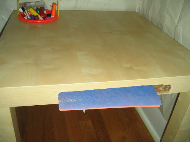 kid's art table
