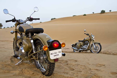 Royal Enfield Classic 500 Desert Storm in desert