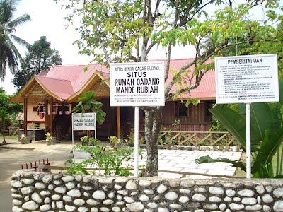 Objek wisata Rumah Gadang Mande Rubiah - Yoshiewafa