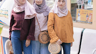 Cara Memadukan Warna Baju Dan Celana
