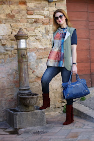 fringed boots, Praio sleeveless jacket, Millelire orologio, Balenciaga City, Fashion and Cookies, fashion blogger