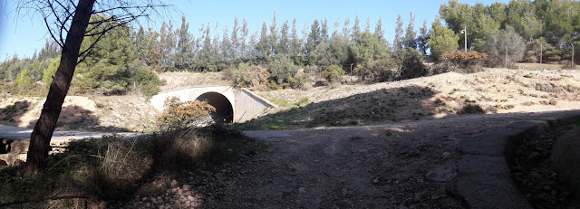 Ruta Castellera, El Vendrell a La Bisbal, Camí Vell del Vendrell a La Bisbal, Riera de La Bisbal i Torrent Mal, davant dle Circuit de Proves Automovilístiques Idiada