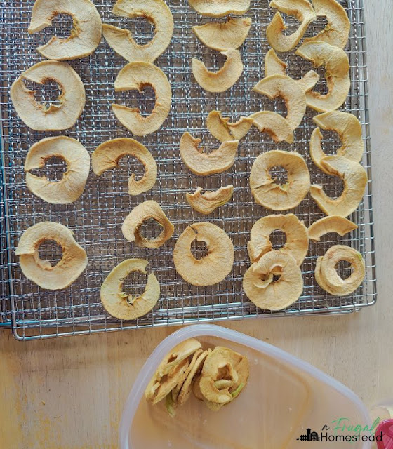 how long to dehydrate apples