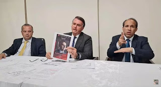 Bolsonaro quer ser a capa da revista americana Time e pede votos em live