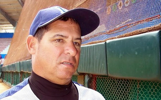 El pitcher, con el ponche más célebre en la historia holguinera, actuó en 20 Series Nacionales y en dos Copas Revolución, ganó 147 juegos y propinó más de 1500 ponches en 2187 entradas de actuación