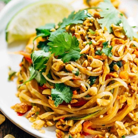 Rainbow Vegetarian Pad Thai with Peanuts and Basil #Food #EasyRecipes