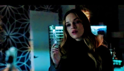 Caitlin( Danielle Panabaker) reveals her shocking Intensions of bringing frost back. Is Caitlin Going To Bring Frost Back?