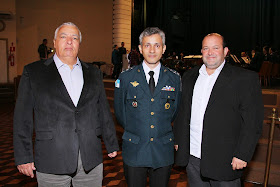 Secretário de Administração, José Carlos Cunha, comandante da Companhia de Música da PMERJ, capitão Ronaldo Almeida, e o vice-prefeito Márcio Catão