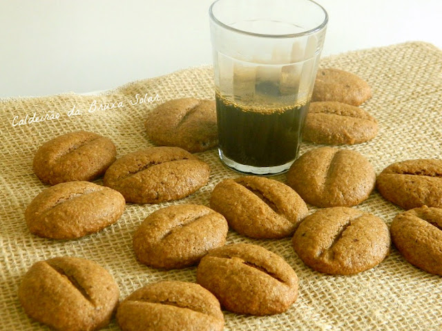 Biscoitos "grãos de café"