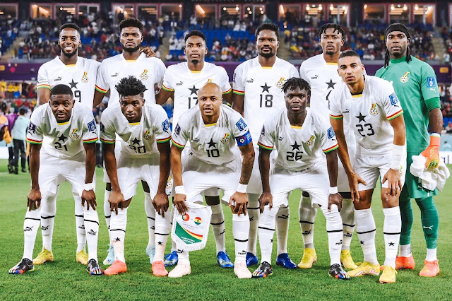 SELECCIÓN DE GHANA. Temporada 2022-23. Iñaki Williams, Thomas Partey, Baba Rahman, Daniel Amartey, Mohammed Salisu, Lawrence Ati Zigi. Salis Abdul Samed, Mohammed Kudus, Andre Ayew, Alidu Seidu, Alexander Djiku. SELECCIÓN DE PORTUGAL 3 SELECCIÓN DE GHANA 2 Jueves 24/11/2022, 17:00 horas. XXII Copa Mundial de fútbol de la FIFA Catar 2022, fase de grupos, Grupo H, jornada 1. Doha, Catar, estadio 974: 42.662 espectadores. GOLES: ⚽1-0: 65’, Cristiano Ronaldo, de penalti. ⚽1-1: 73’, André Ayew. ⚽2-1: 78’, João Félix. ⚽3-1: 80: Rafael Leão. ⚽3-2: 89’, Osman Bukari.