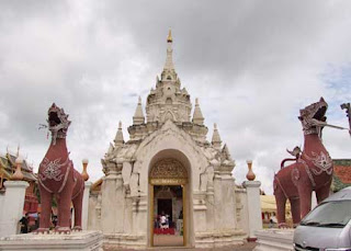 Wat Phra That Hariphunchai