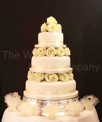 Wedding Cakes With Fountains And Lights