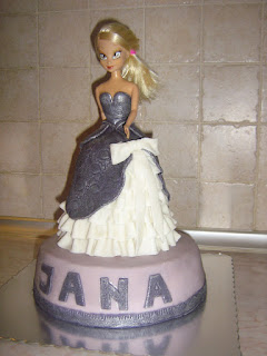 barbie cake