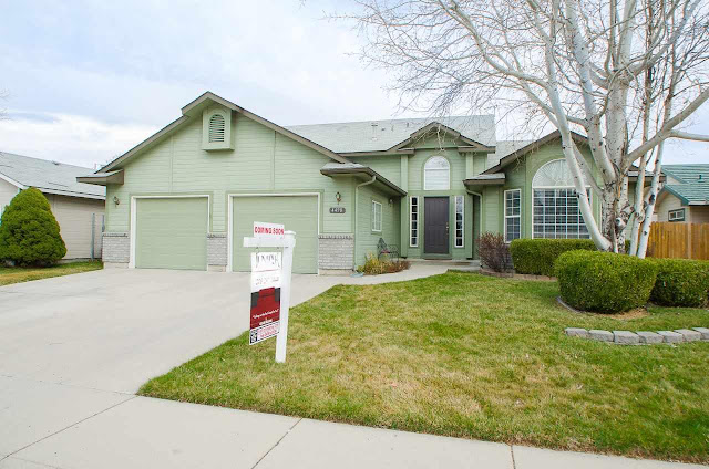 http://www.brivity.com/listings/4498-s-danridge-avenue-boise-id-83716/tour?unbranded=true