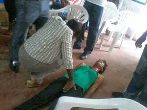 Photo: See Pastor Touching A Lady’s Pr!vat PartDuring Prayer 