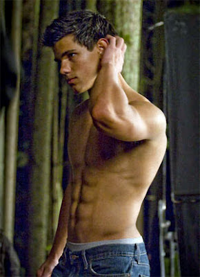 Taylor lautner new body pics 2012