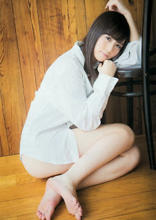 Sato Sumire 佐藤すみれ Weekly Playboy October photos 2