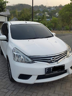 Dijual dijual Grand Livina XV Automatic 2016 Like new murahhh 