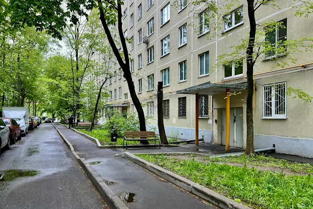 Онежская улица, Флотская улица, дворы, жилой дом 1968 года постройки