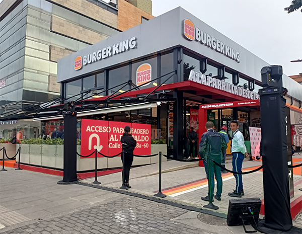 Con una inversión de 4 mil millones de pesos, Burger King inauguró su nuevo restaurante flagship en Colombia