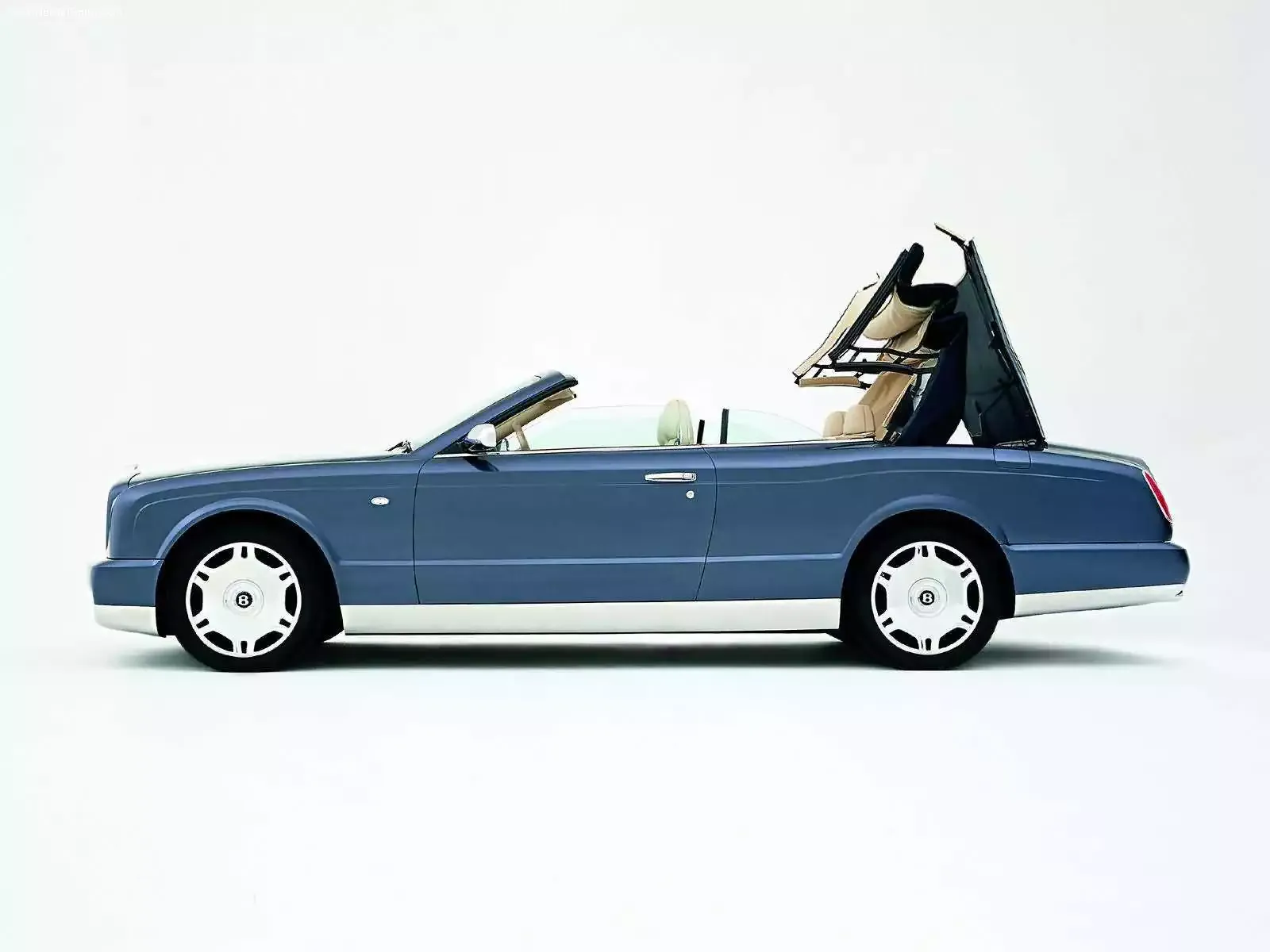 Hình ảnh xe ô tô Bentley Arnage Drophead Coupe 2005 & nội ngoại thất