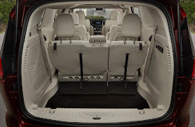 Interior view of 2017 Chrysler Pacifica