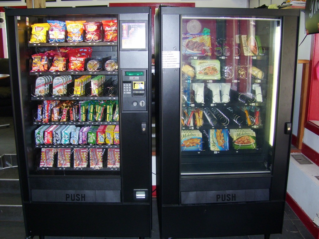 One Infinite Loop: Vending Machine Hack? - I'm curious to see if it actually works. Well as you know, for whatever  reason, Soda Machines and I suppose Vending machines in general, are  getting more ...