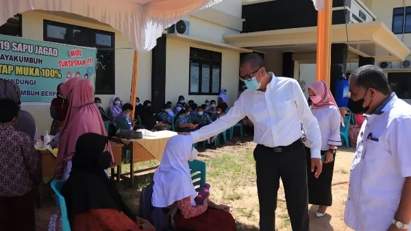 Diikuti 400 Orang, Wali Kota Riza Falepi Apresiasi Insan Pendidikan Sukseskan Vaksinasi