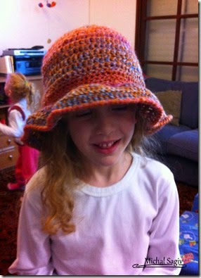 Michal Sagiv_Hat001_Pic2