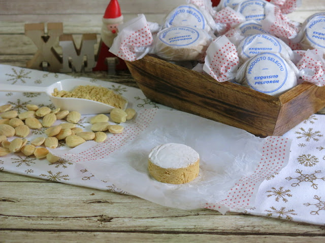 POLVORONES DE GOFIO Y ALMENDRA