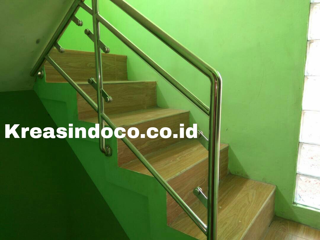 Railing Balkon Stainless Kombinasi Akrilik Pemasangan Jalan Dukuh Kramatjati Jakarta Timur