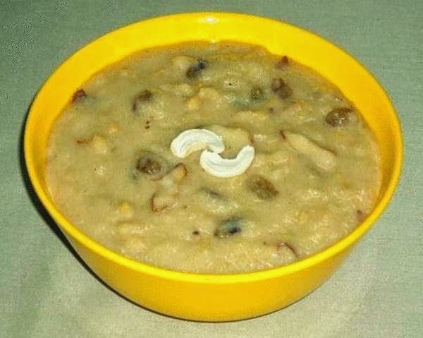 rava chana dal kheer in a srving bowl