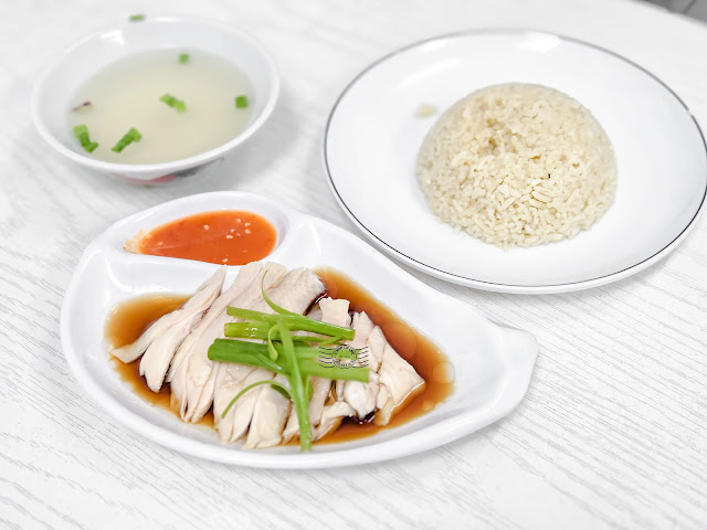 Tian Xia Cafe for White Curry Mee and Local Favourites at Perak Road Penang