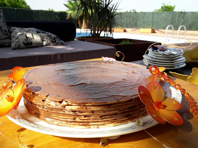 Tarta huesitos de obleas y crema de cacao (Nocilla o Nutella)