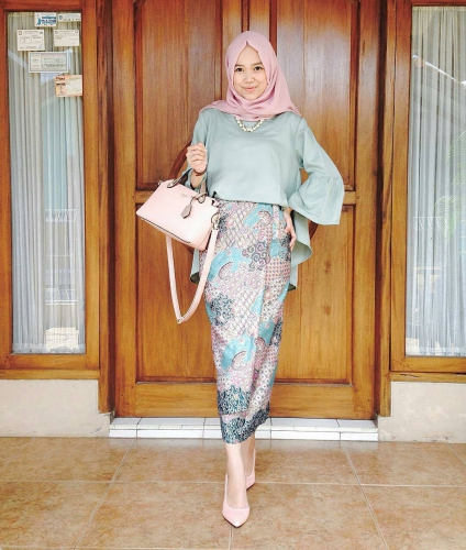 Kumpulan Inspirasi Kebaya Modern Untuk  Remaja  Jual Baju 