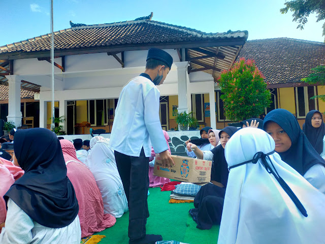 Sholat Dhuha Bersama dan Dilanjutkan dengan Shodakoh