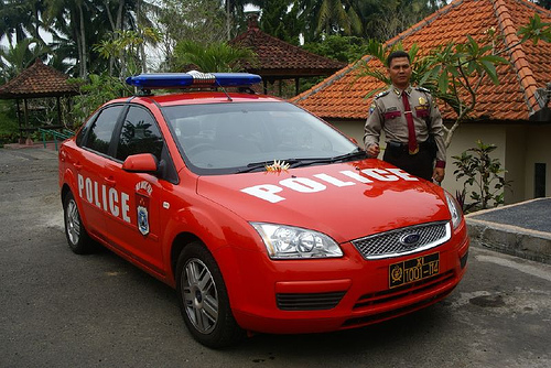 Inilah Mobil  Keren Polisi Indonesia libomunik