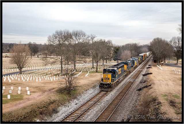 CSX 4022 - Nashivlle Terminal Subdivision - Nashville National Cemetery