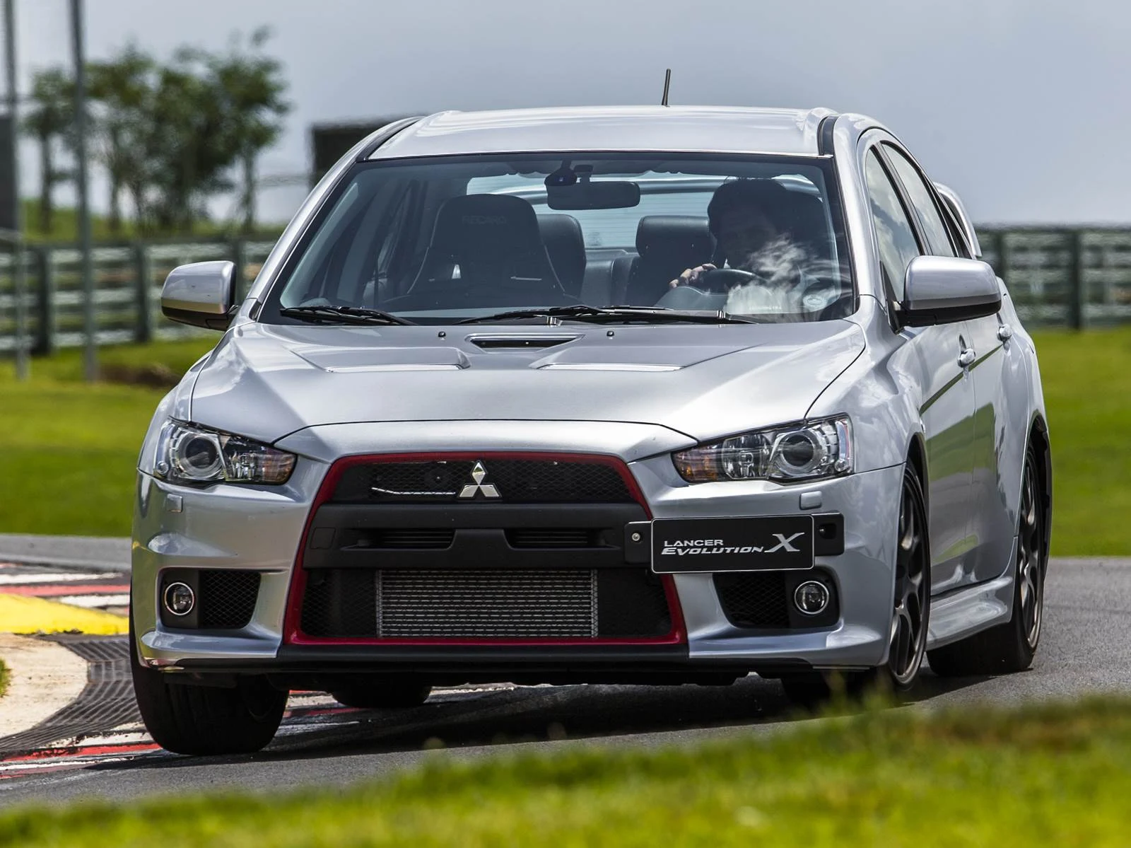 Mitsubishi Lancer Evolution X