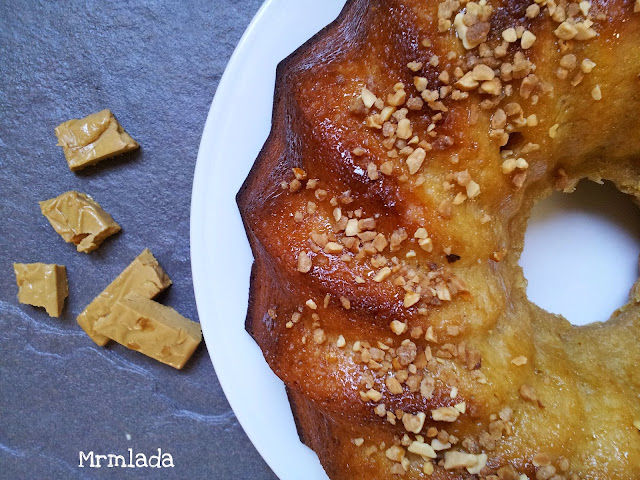 Bizcocho de turrón de jijona