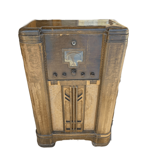Repurposing an Antique Radio Part 1 - Cleaning and Gutting