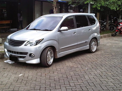 modifikasi mobil daihatsu xenia silver