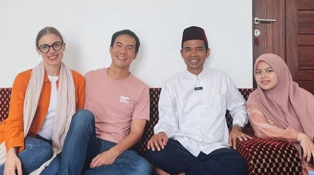 Cara Daniel Mananta dan Ustaz Abdul Somad Rayakan Perbedaan, Bikin Haru Netizen...