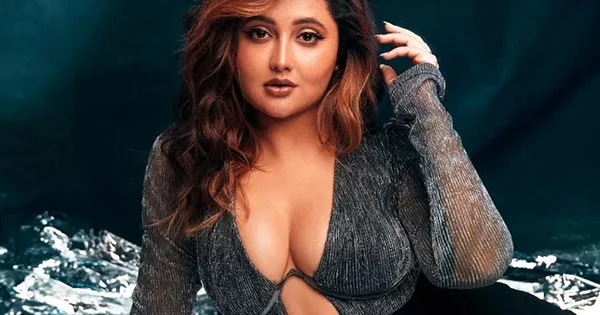 Rashami Desai cleavage curvy tv actress