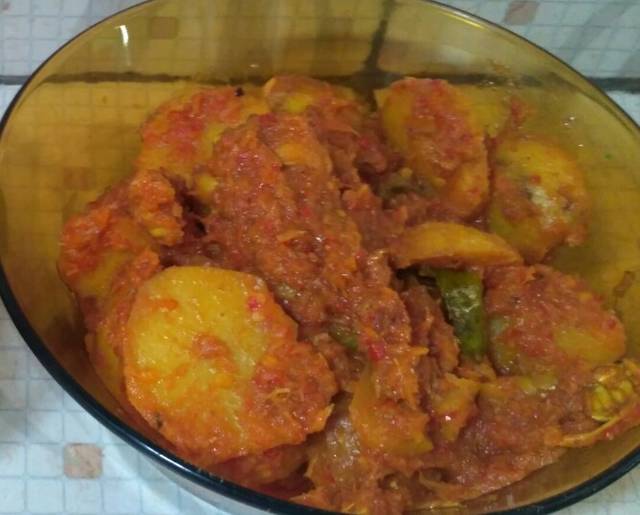 Resep Rendang Ayam Kentang Khas Padang