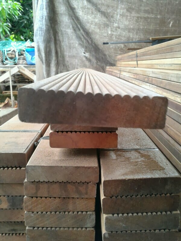 DUNIA BAHAN BANGUNAN BANDUNG HARGA DECKING KAYU ULIN 