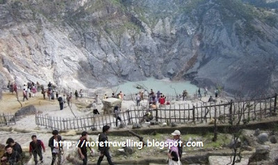  gunung tangkuban perahu bandung