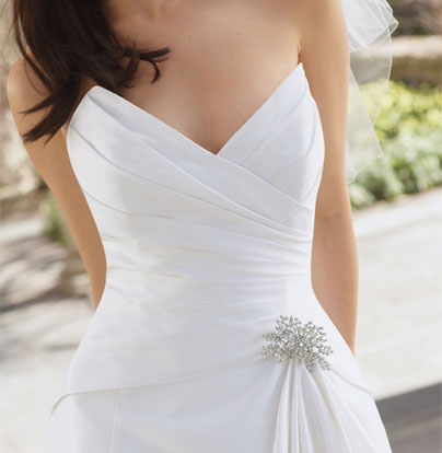 Plain Elegant White Wedding Dress Designs